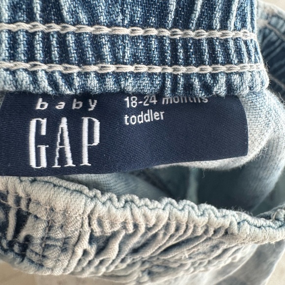 Baby Gap Boy’s Denim Set with Short Sleeve Button Down‎ and Shorts - Picture 9 of 11